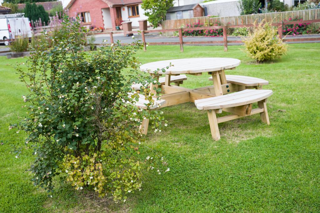 The White Swan Inn Lowick  Экстерьер фото